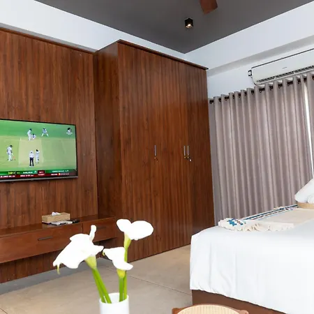 Ocean Breeze Studio Apartment By Seahorse Negombo Extérieur photo